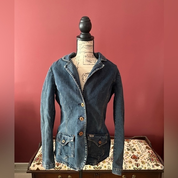 Levi Strauss Large (runs small) Button Front Fitted Jean Jacket Denim Wash - Picture 1 of 7